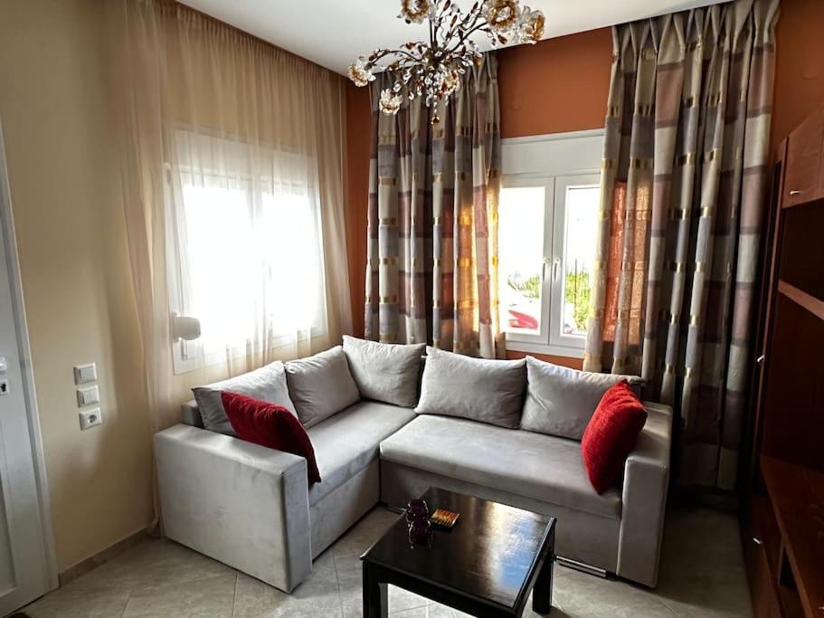 Demi'S House Apartment โวโลส ภายนอก รูปภาพ