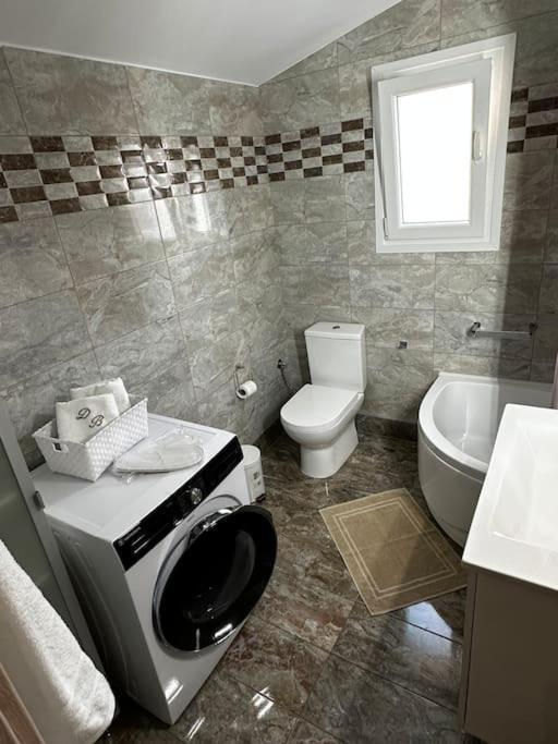 Demi'S House Apartment โวโลส ภายนอก รูปภาพ