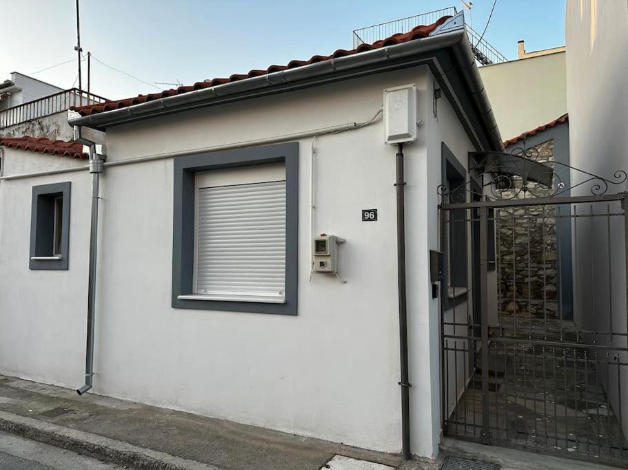 Demi'S House Apartment โวโลส ภายนอก รูปภาพ